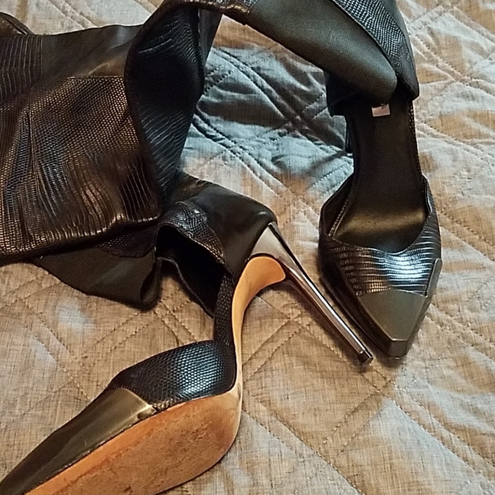 BCBG Maxazria Runway Stiletto boots